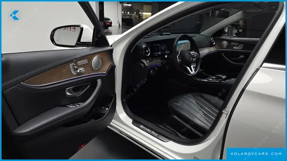 MERCEDES E-CLASS E300E 4MATIC EXCLUSIVE