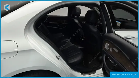 MERCEDES E-CLASS E300E 4MATIC EXCLUSIVE