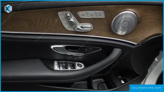 MERCEDES E-CLASS E300E 4MATIC EXCLUSIVE