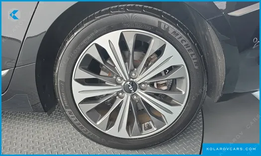 KIA K8 SIGNATURE SPECIAL