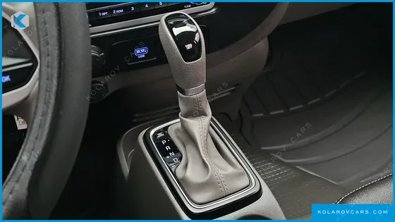 HYUNDAI PORTER II SUPER CABIN LPG
