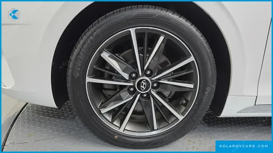 HYUNDAI GRANDEUR 2.5