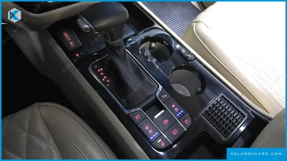 KIA CARNIVAL GASOLINE 9-SEATER LIMOUSINE(SPECIAL VEHICLE)