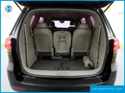 KIA CARNIVAL 11-SEATER DELUXE
