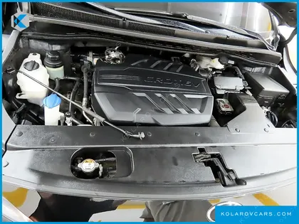 KIA CARNIVAL 11-SEATER DELUXE