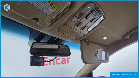 KIA CARNIVAL 7-SEATER HI-LIMOUSINE