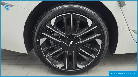 KIA K8 2.5 GASOLINE 2WD