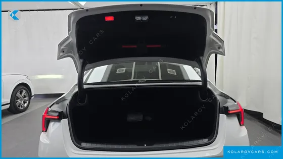 KIA K8 2.5 GASOLINE 2WD