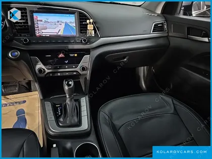 HYUNDAI ELANTRA (AVANTE) 1.6 GDI SMART