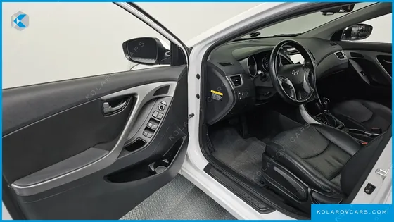 HYUNDAI ELANTRA (AVANTE) 1.6 GDI SMART