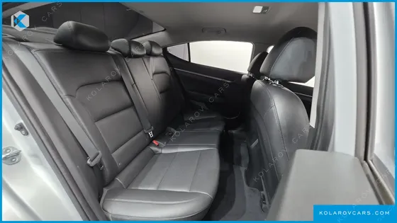 HYUNDAI ELANTRA (AVANTE) 1.6 E-VGT SMART