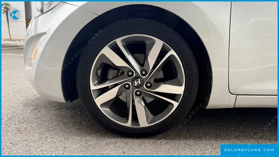 HYUNDAI ELANTRA (AVANTE) 1.6 GDI PREMIUM