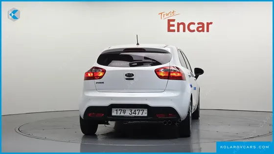 KIA PRIDE 1.6 GDI HATCHBACK