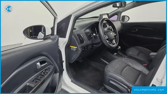 KIA PRIDE 1.6 GDI HATCHBACK