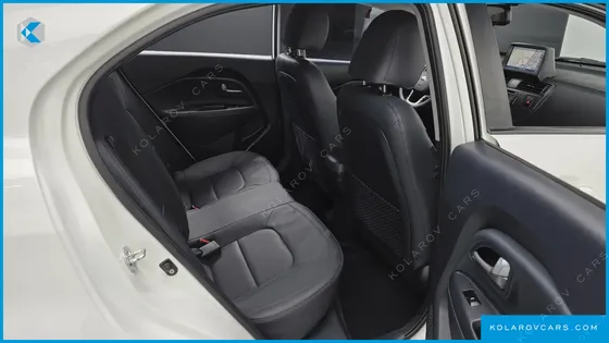 KIA PRIDE 1.6 GDI HATCHBACK