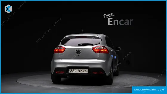KIA PRIDE 1.6 GDI HATCHBACK