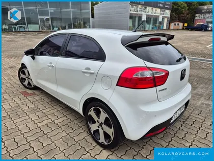 KIA PRIDE 1.6 GDI HATCHBACK