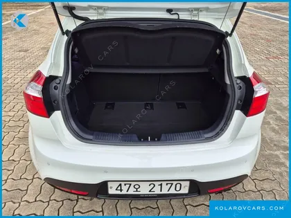 KIA PRIDE 1.6 GDI HATCHBACK