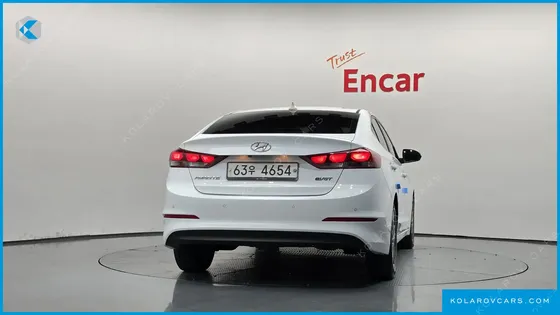 HYUNDAI ELANTRA (AVANTE) 1.6 E-VGT SMART