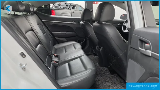 HYUNDAI ELANTRA (AVANTE) 1.6 E-VGT SMART