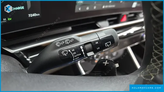 KIA CARNIVAL HEV 9SEATER SIGNATURE