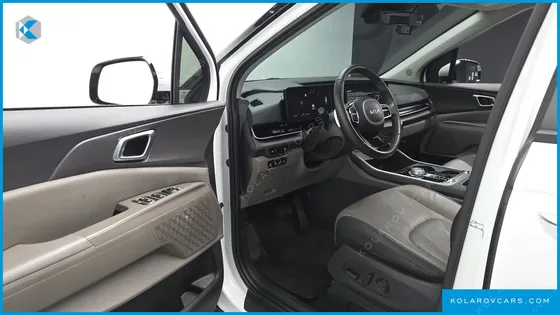 KIA CARNIVAL DIESEL 9-SEATER NOBLESSE