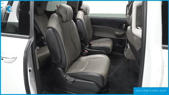KIA CARNIVAL DIESEL 9-SEATER NOBLESSE