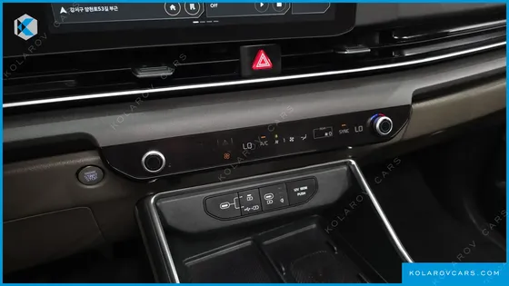 KIA CARNIVAL DIESEL 9-SEATER NOBLESSE