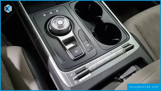 KIA CARNIVAL DIESEL 9-SEATER PRESTIGE