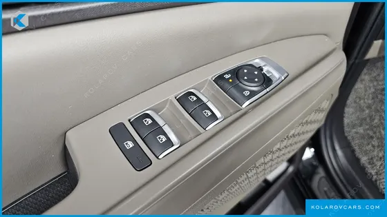 KIA CARNIVAL GASOLINE 9-SEATER NOBLESSE