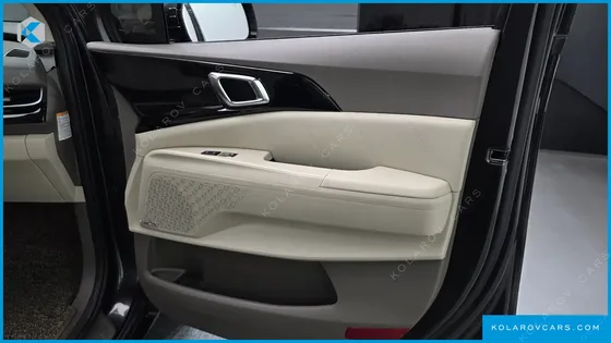 KIA CARNIVAL HEV 9SEATER SIGNATURE