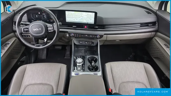 KIA CARNIVAL DIESEL 9-SEATER NOBLESSE