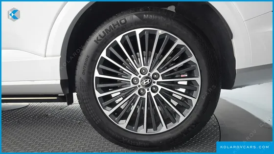 HYUNDAI PALISADE GASOLINE 2.5T 4WD 9-SEATER
