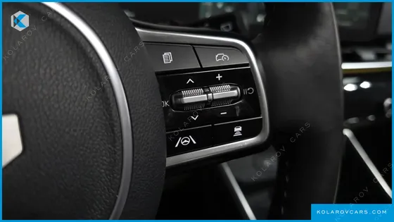 KIA CARNIVAL HEV 9SEATER GRAVITY