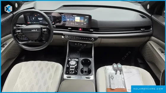 KIA CARNIVAL HEV 9-SEATER HI-LIMOUSINE (SPECIAL VEHICLE)