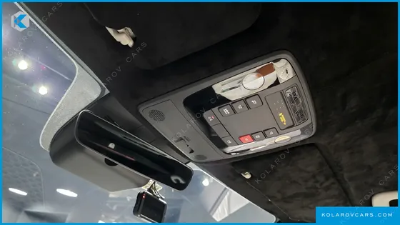 KIA CARNIVAL HEV 9-SEATER HI-LIMOUSINE (SPECIAL VEHICLE)