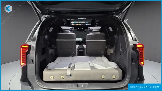 KIA CARNIVAL HEV 9-SEATER HI-LIMOUSINE (SPECIAL VEHICLE)