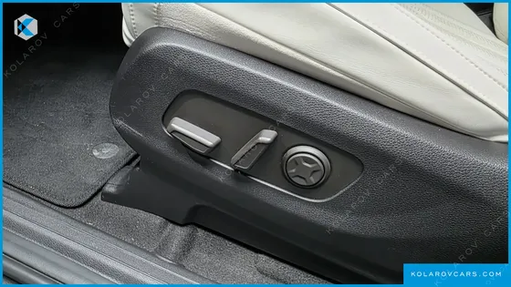 KIA CARNIVAL HEV 9-SEATER HI-LIMOUSINE (SPECIAL VEHICLE)