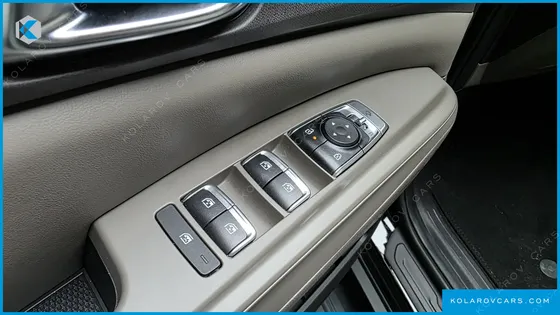 KIA CARNIVAL HEV 9-SEATER HI-LIMOUSINE (SPECIAL VEHICLE)