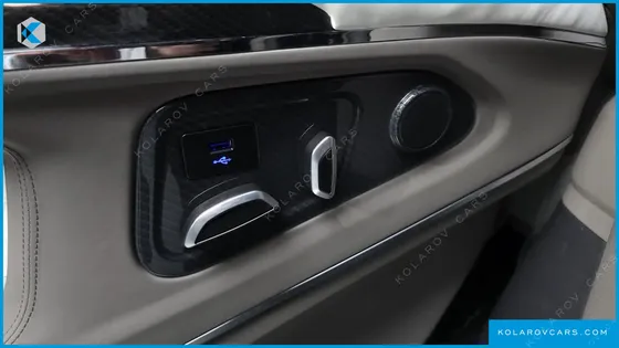 KIA CARNIVAL HEV 9-SEATER HI-LIMOUSINE (SPECIAL VEHICLE)