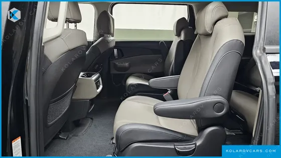 KIA CARNIVAL GASOLINE 9-SEATER PRESTIGE