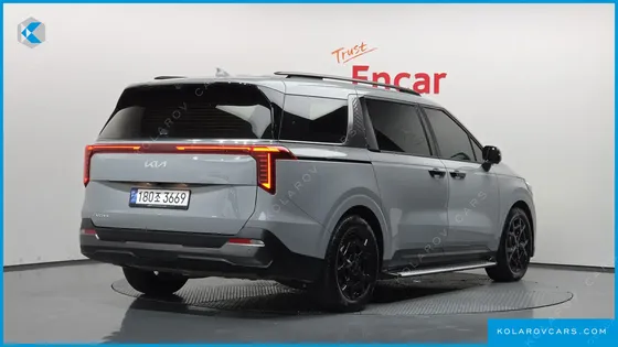 KIA CARNIVAL GASOLINE 7-SEATER GRAVITY