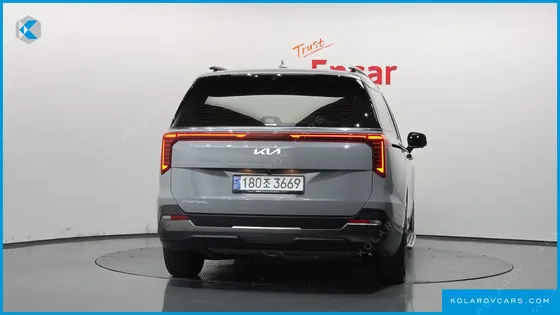 KIA CARNIVAL GASOLINE 7-SEATER GRAVITY