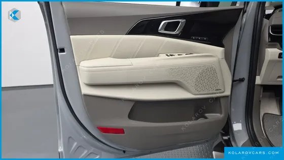 KIA CARNIVAL GASOLINE 7-SEATER GRAVITY