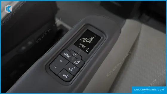 KIA CARNIVAL GASOLINE 7-SEATER GRAVITY