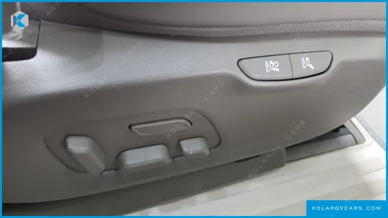 KIA CARNIVAL GASOLINE 7-SEATER GRAVITY