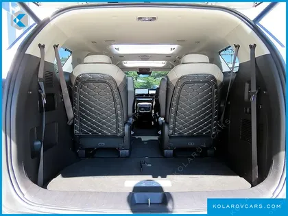 KIA CARNIVAL HEV 9SEATER SIGNATURE