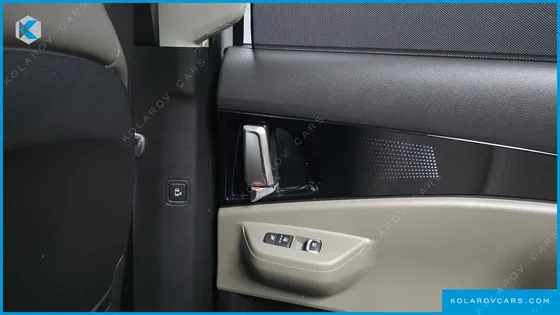 KIA CARNIVAL GASOLINE 9 SEATER X LINE