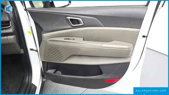 KIA CARNIVAL DIESEL 9-SEATER PRESTIGE