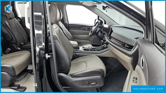 KIA CARNIVAL DIESEL 9-SEATER NOBLESSE